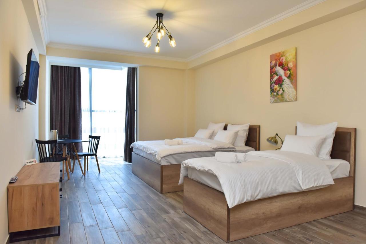 Altunyan Hotel Erivan Exterior foto